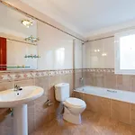 Evita Private Pool, Jacuzzi&sea Views