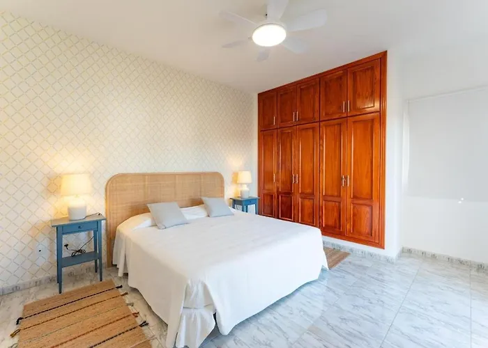 Evita Costa Adeje (Tenerife)