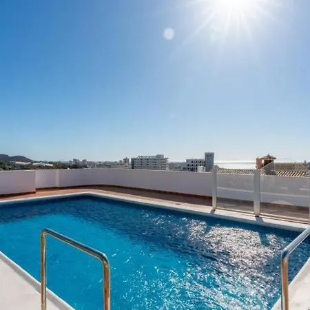 Evita Private Pool, Jacuzzi & Sea Views *