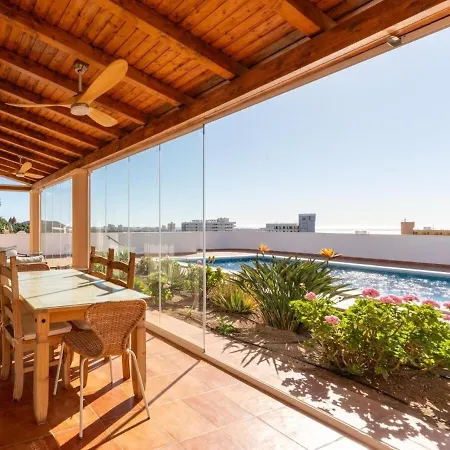 Evita Private Pool, Jacuzzi & Sea Views Villa *