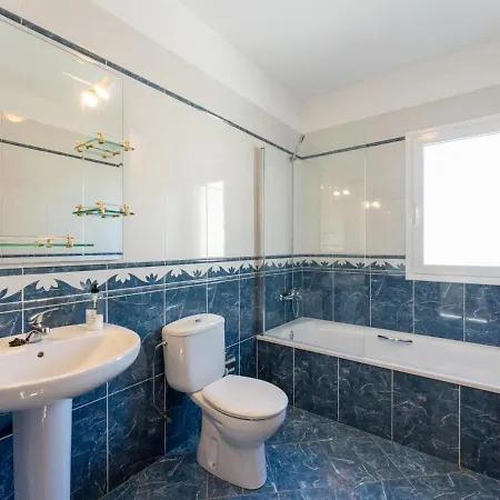 Villa Evita Private Pool, Jacuzzi & Sea Views