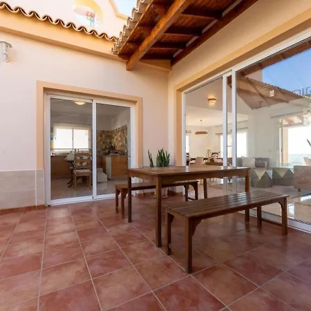 Villa Evita Private Pool, Jacuzzi & Sea Views *