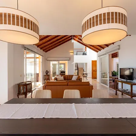 Evita Private Pool, Jacuzzi & Sea Views * Costa Adeje (Tenerife)
