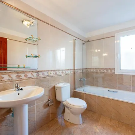 Evita Private Pool, Jacuzzi & Sea Views Villa