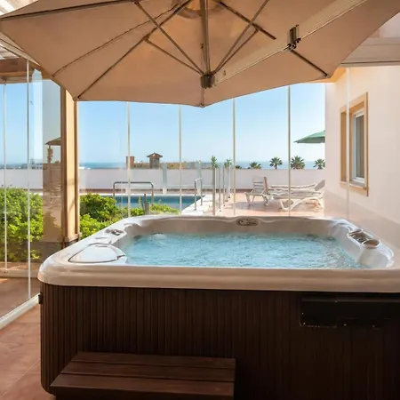 Villa Evita Private Pool, Jacuzzi & Sea Views *