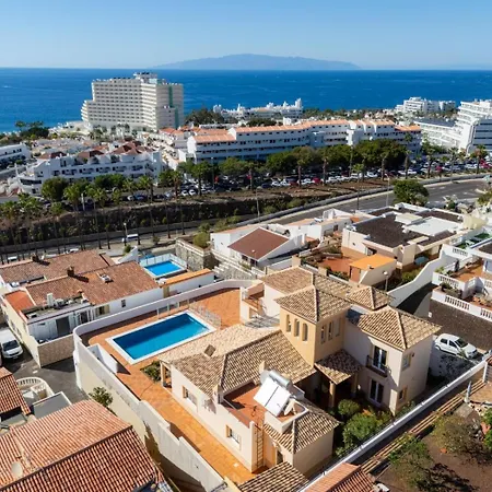 Villa Evita Private Pool, Jacuzzi & Sea Views