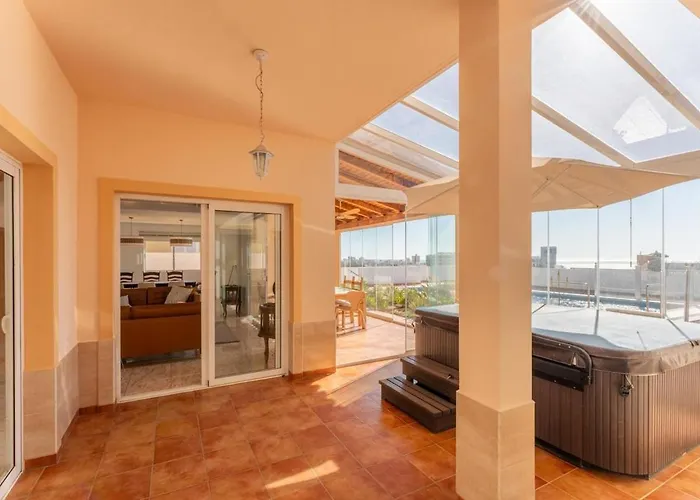 Evita Private Pool, Jacuzzi & Sea Views Willa Costa Adeje (Tenerife)