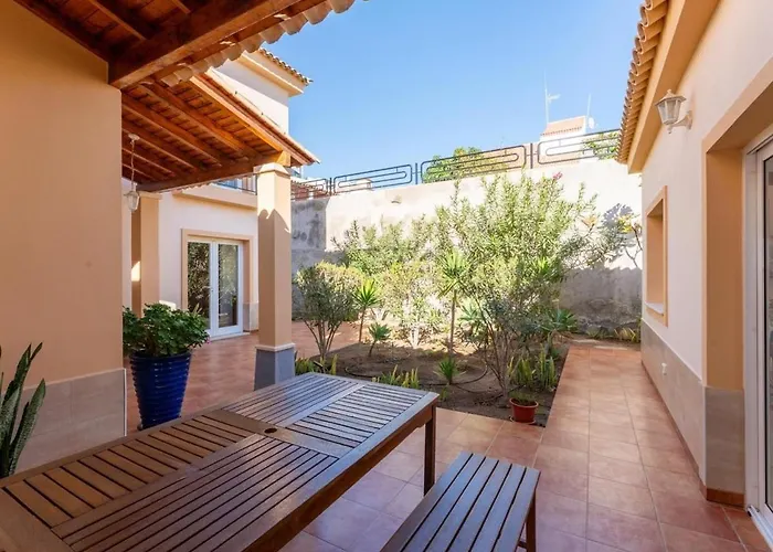 Willa Evita Private Pool, Jacuzzi & Sea Views